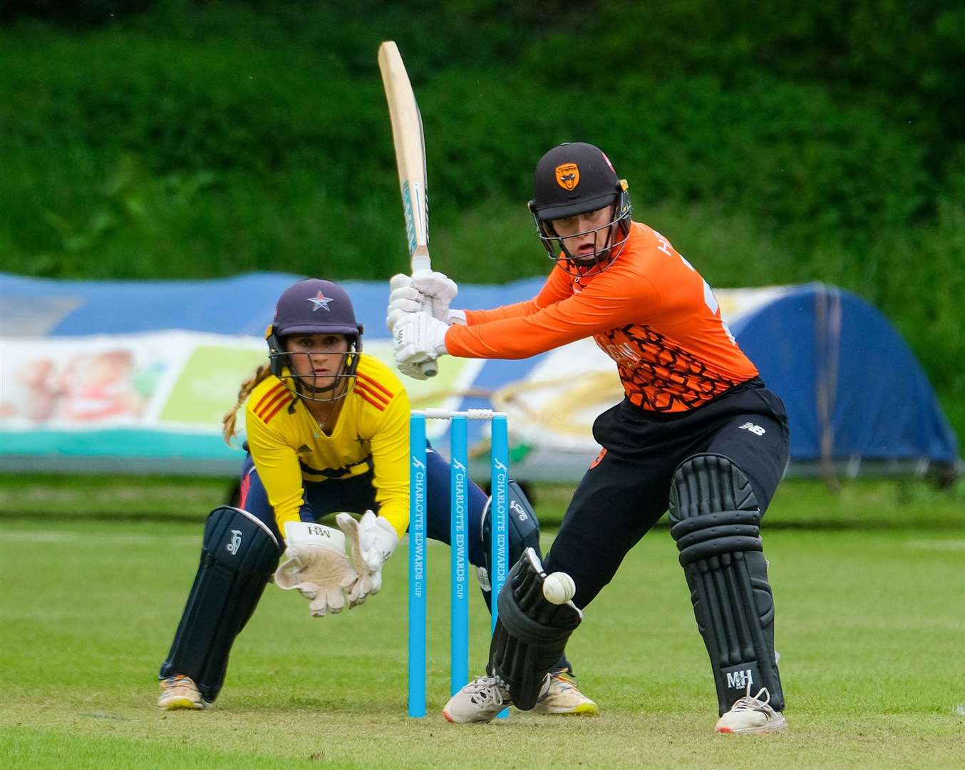 Charlie Dean scores the winning runs