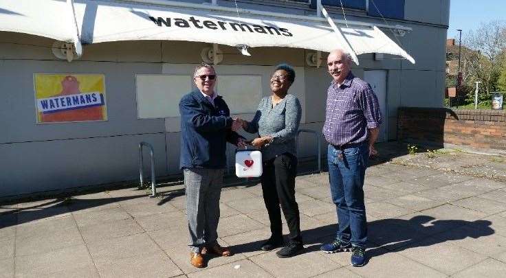 L to R: Pump Technology managing director Jonathan Barker, Watermans customer relations manager Johanna Browne, and Watermans general manager, Thom Stanbury
