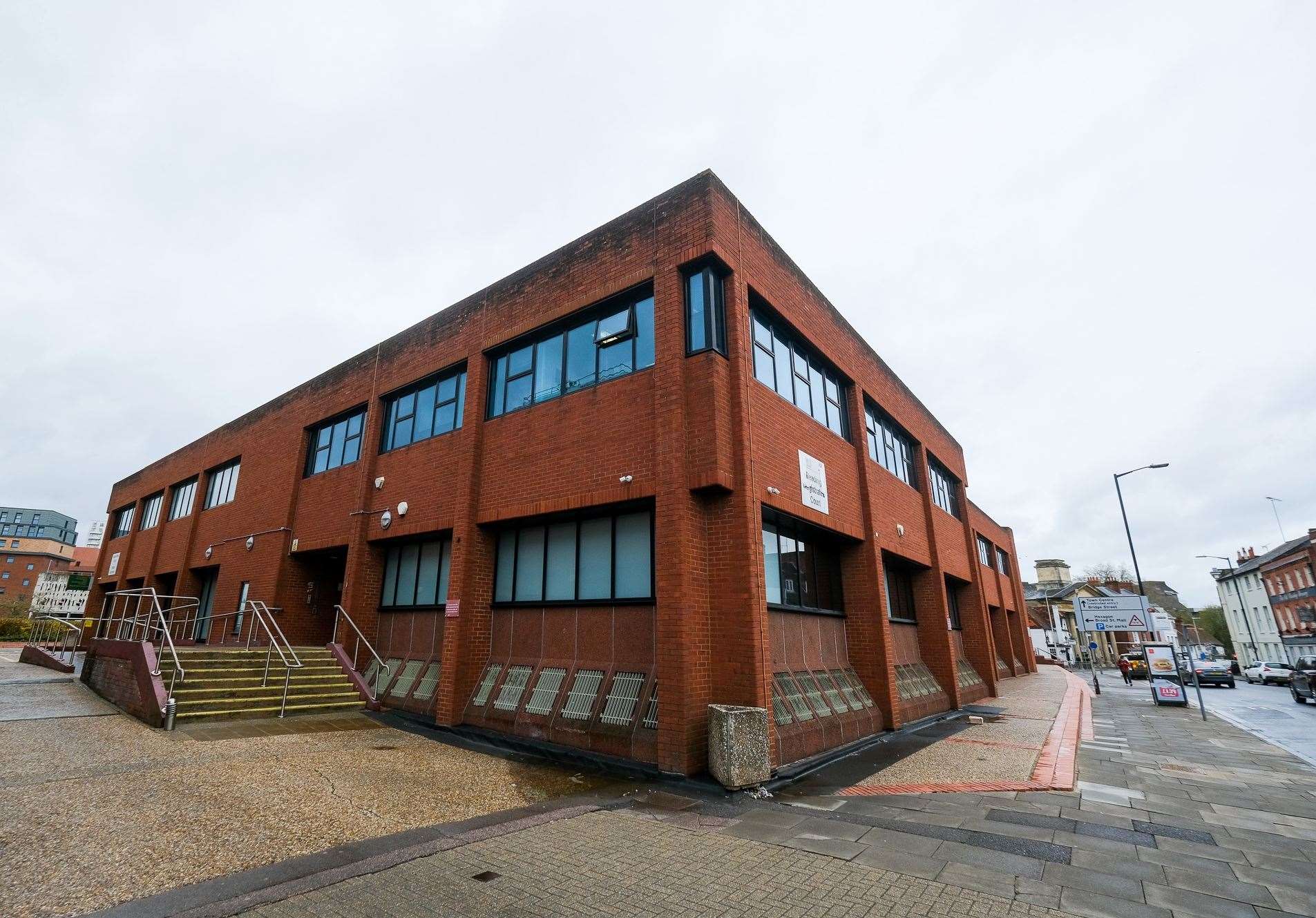Reading Magistrates Courts