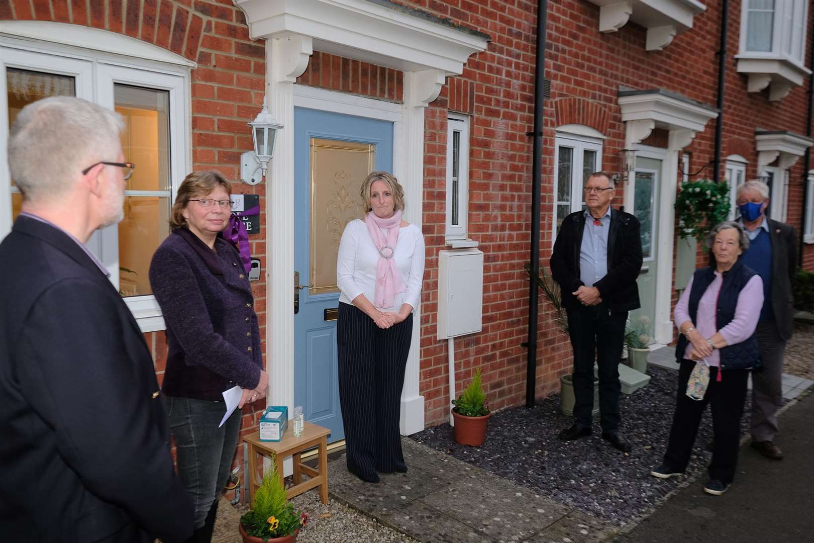 Hope House opens in Thatcham - Gill and Graeme Leech with CEO Tracy Underwood.Ref: 45-3021. (52979576)