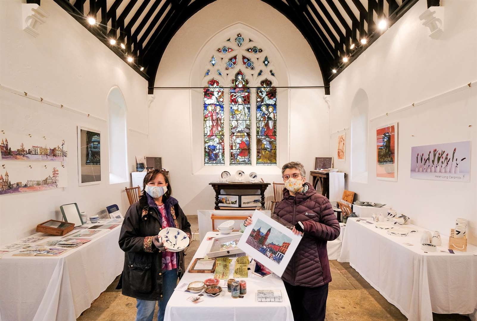 Helen Long and Isabel Carmona, picture by Phil Cannings Ref: 21-1021B