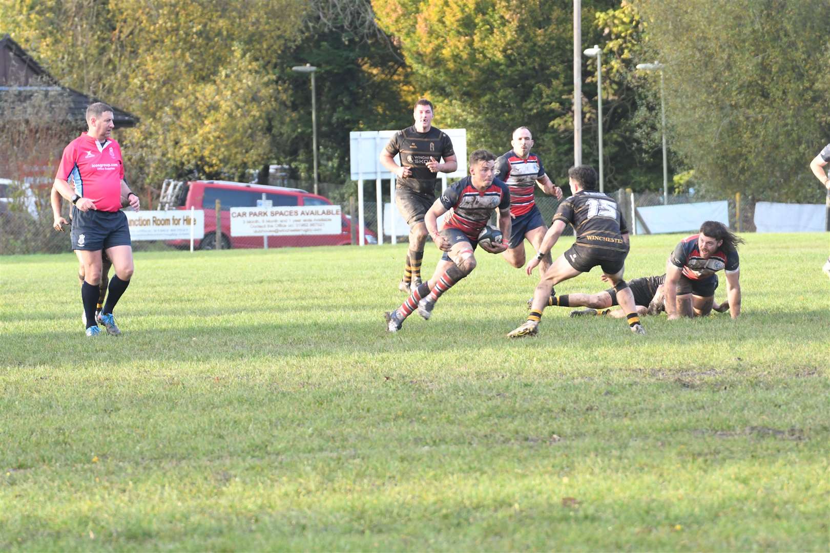 Blues flanker Dylan Stewart in possession. Pictures by Peter Branch