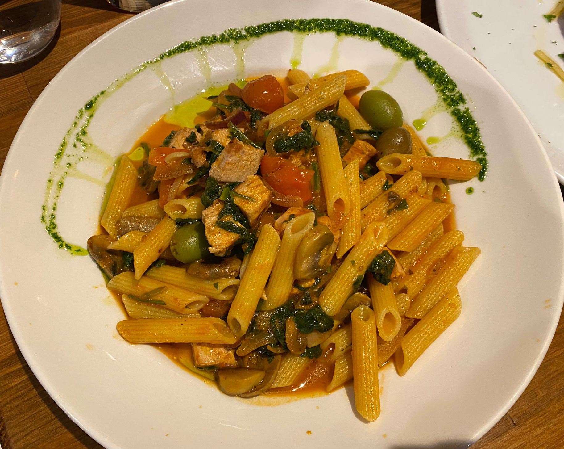 Gluten-free pasta with chicken and vegetables