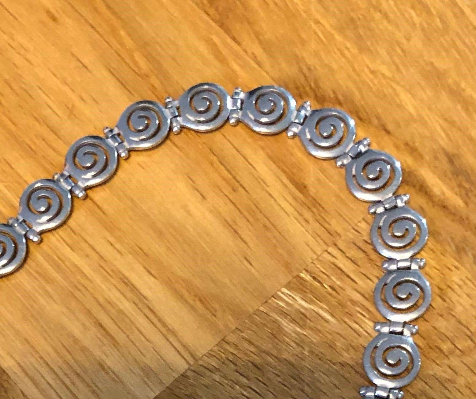 The lost bracelet
