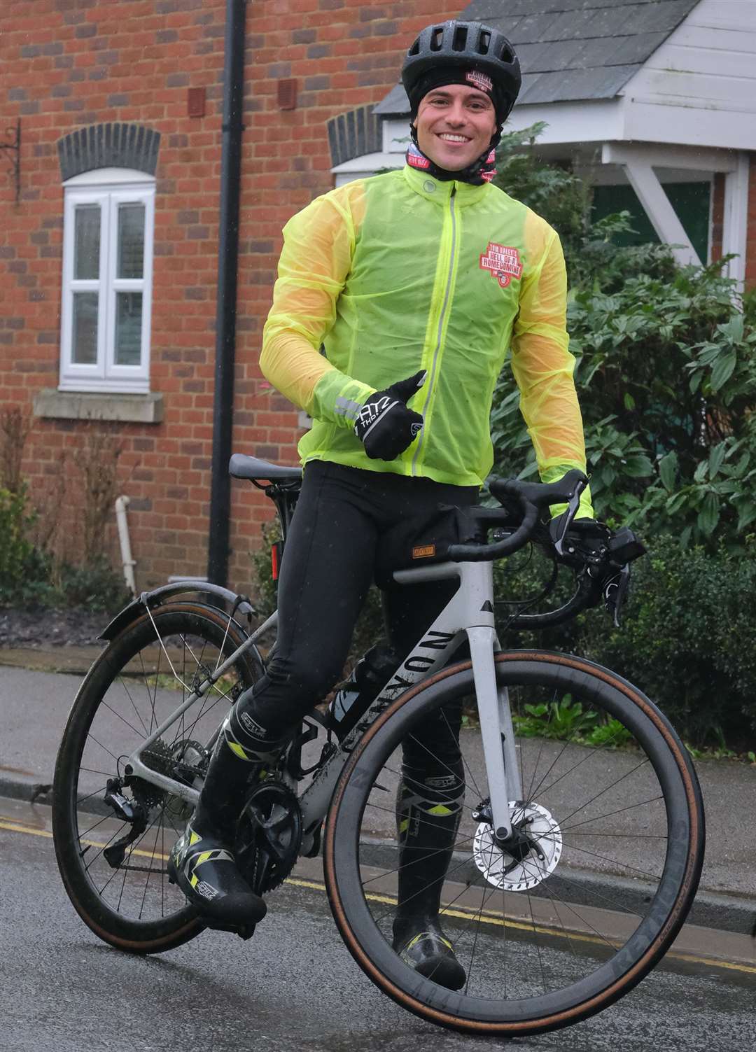 Tom Daley arrives in Kingsclere on his Comic Relief Challenge.