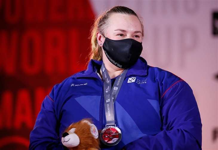 Louise with her silver medal at the at the 2021 Para Powerlifting World Cup | Ref: SWpix.com