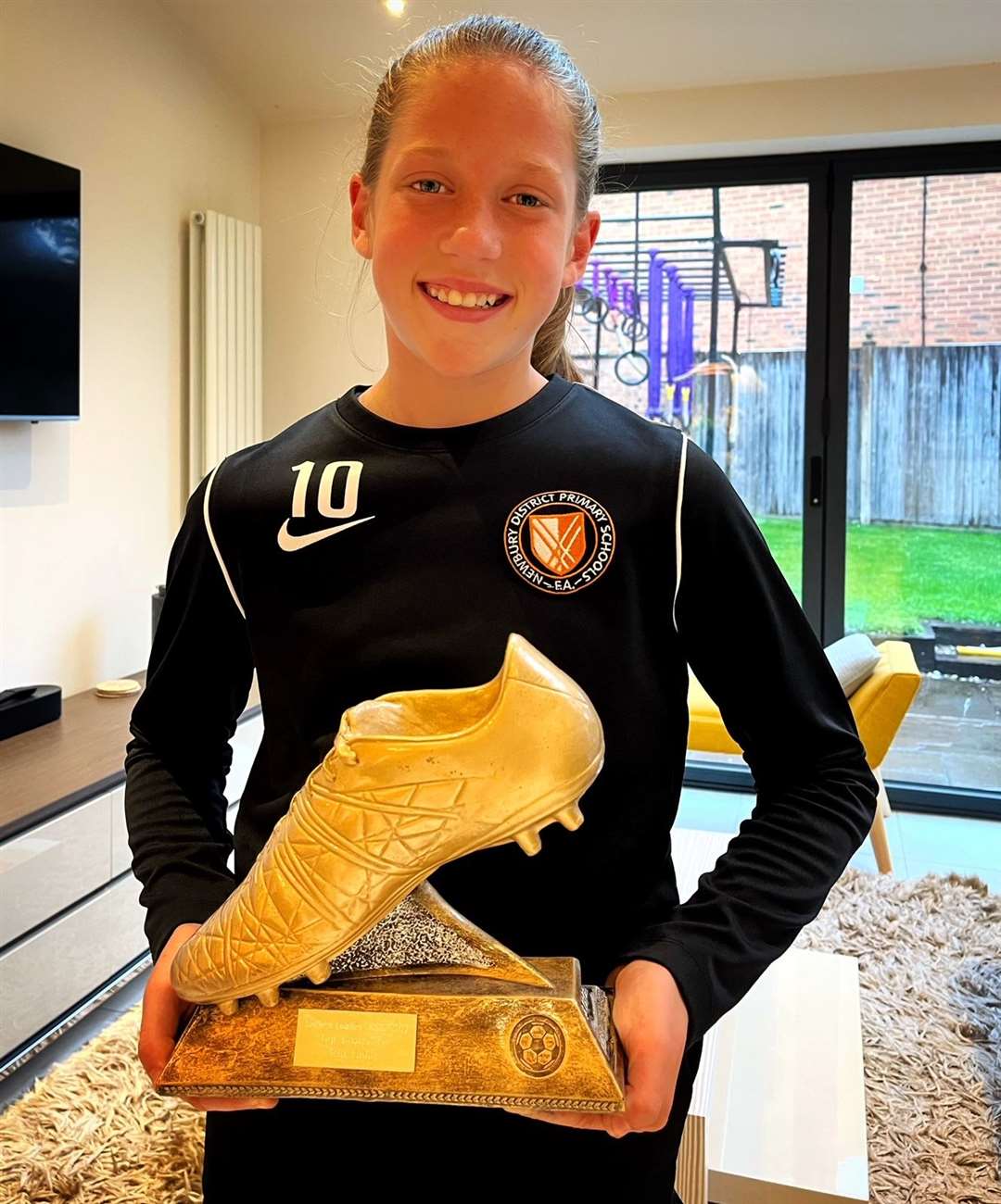 Isla Ladds with her golden boot, picture: Sharyn Ladds