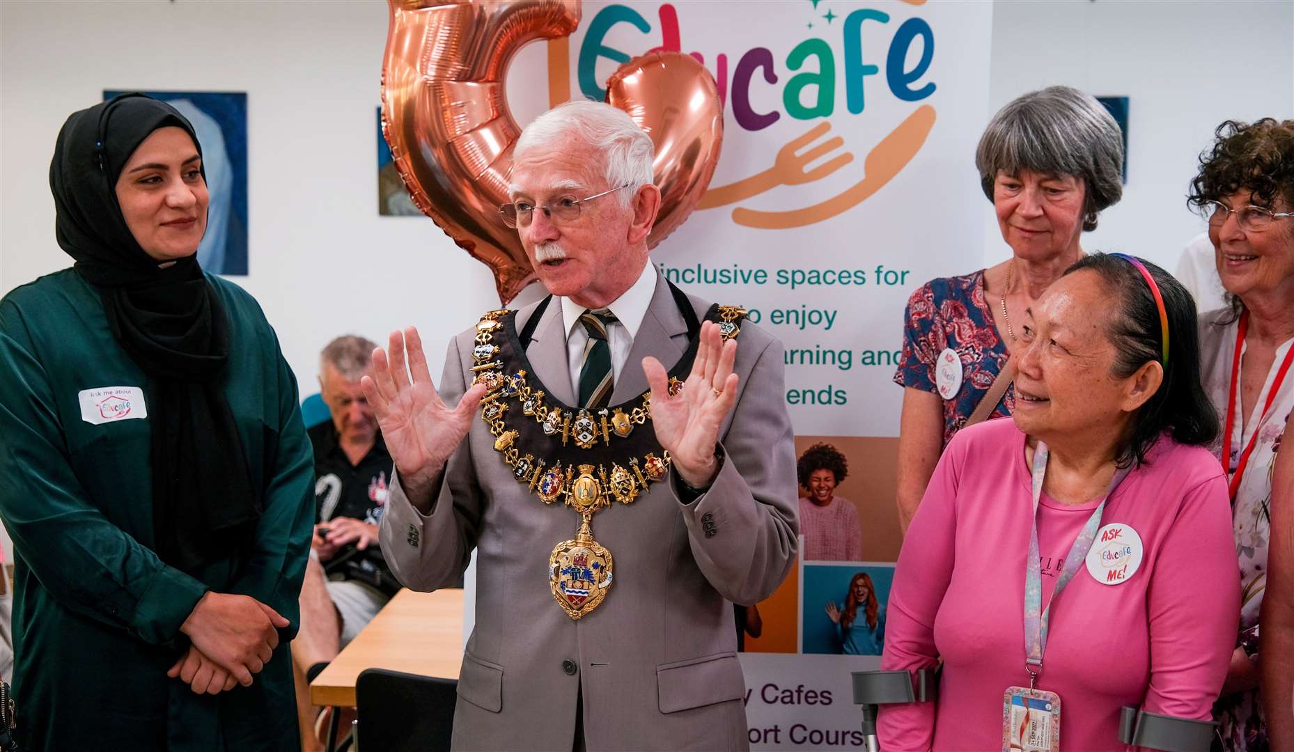 Mayor of Newbury, Andy Moore, thanking Educafé volunteers for all their hard work on behalf of the people of Newbury
