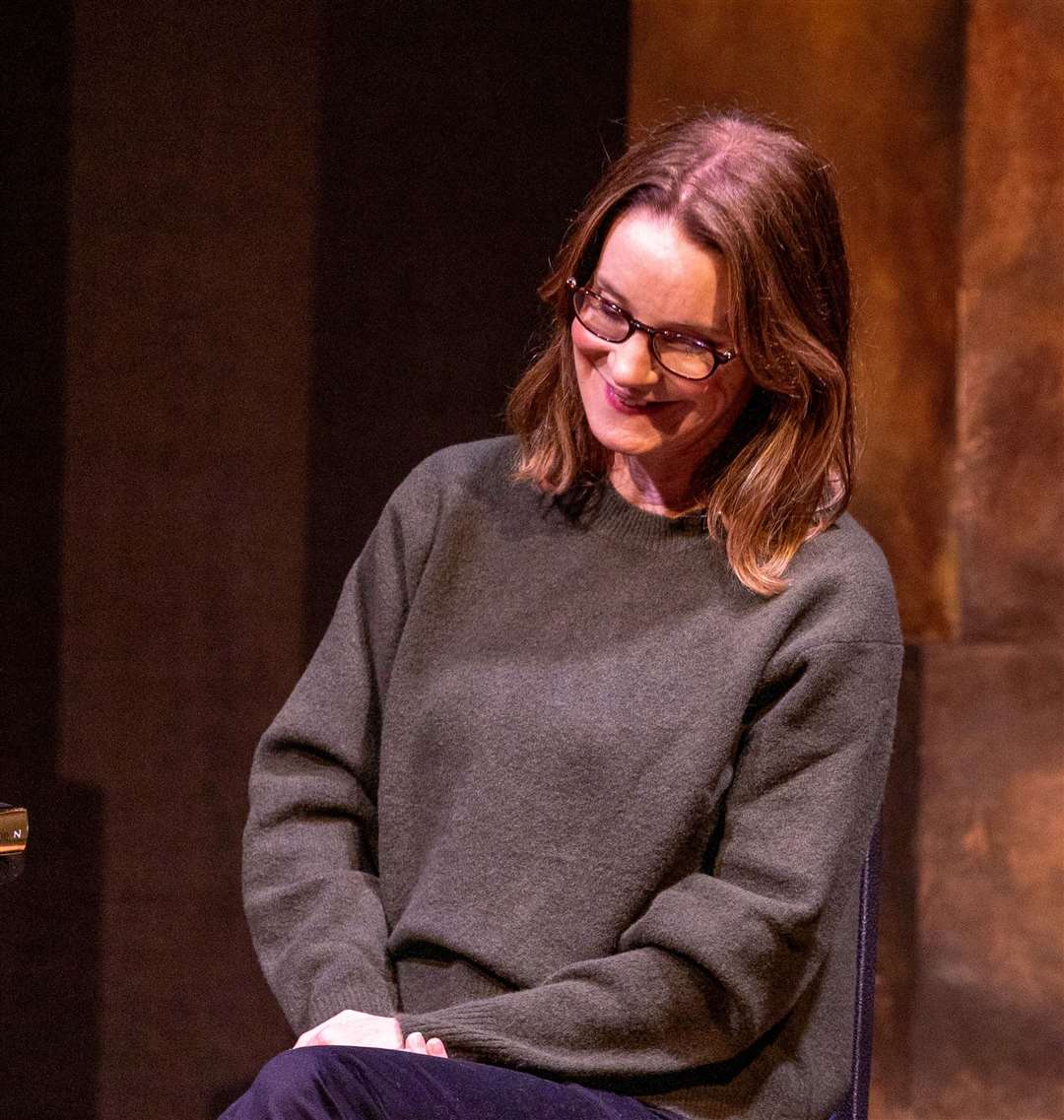 In Conversation with Susie Dent at Watermill with Hannah MacInnes Ref: 16-0825V