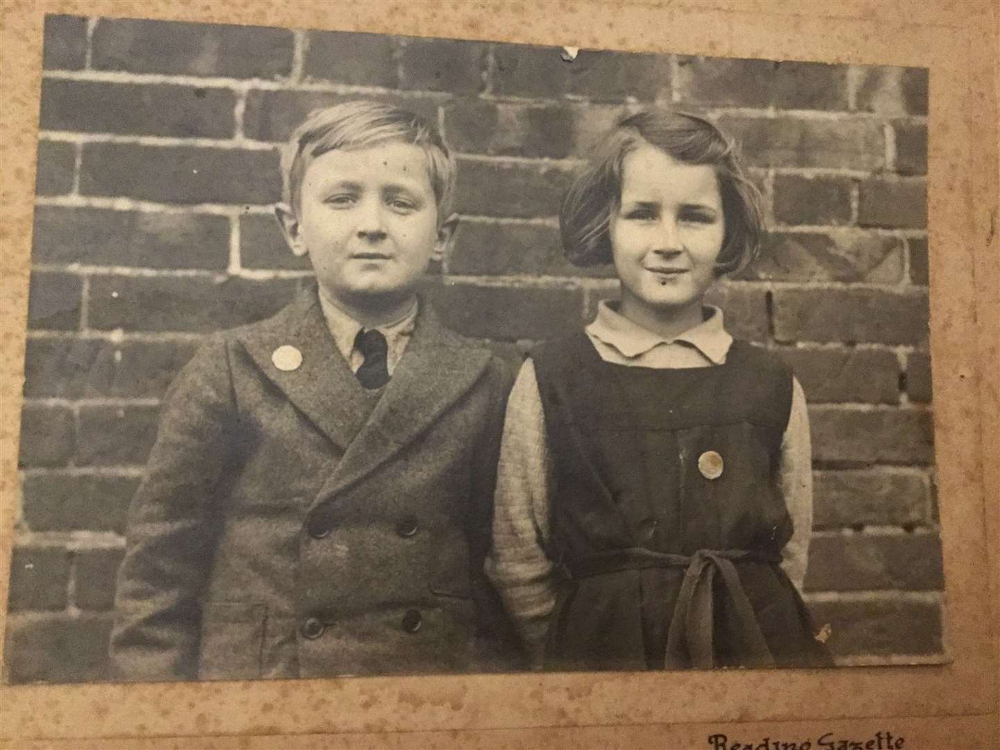 Don and Lorna in a school photograph when they were seven years old (55120332)