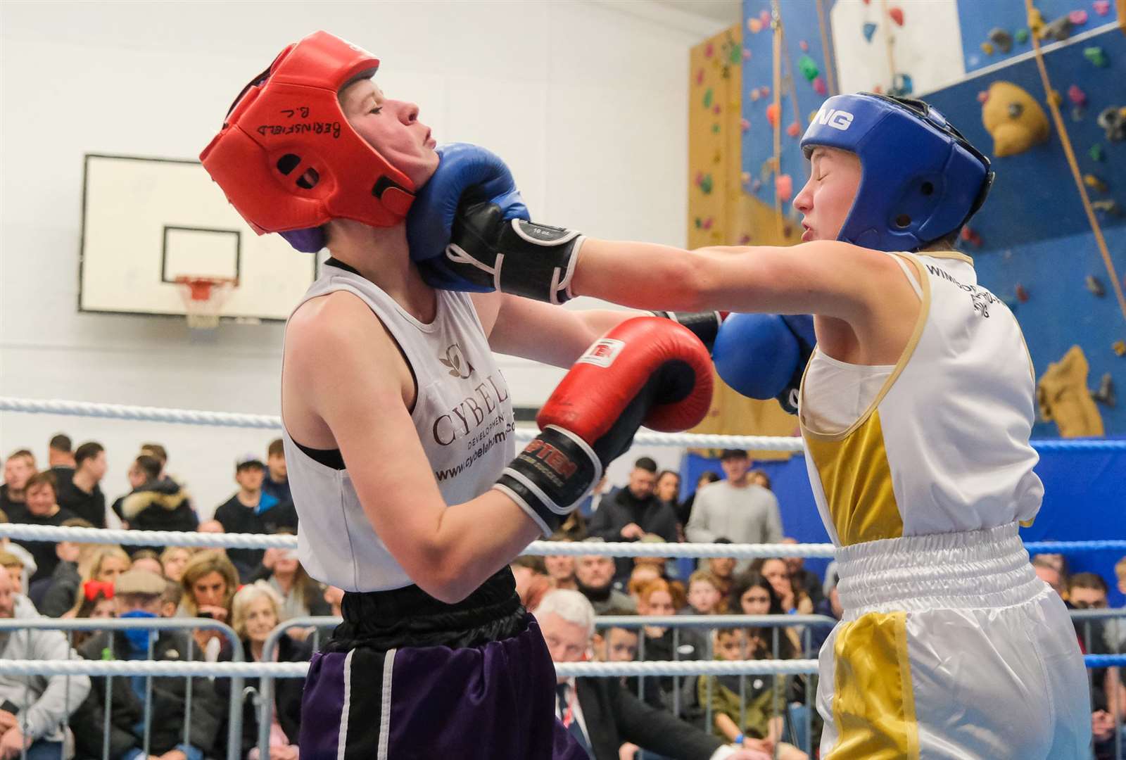 K.Bashford (Berinfields) vs E Giles (Wimborne)