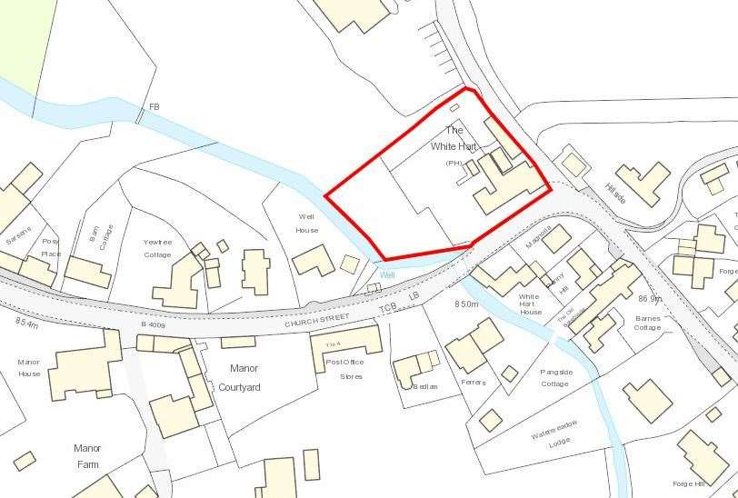 Site of the refused application at The White Hart in Hampstead Norreys