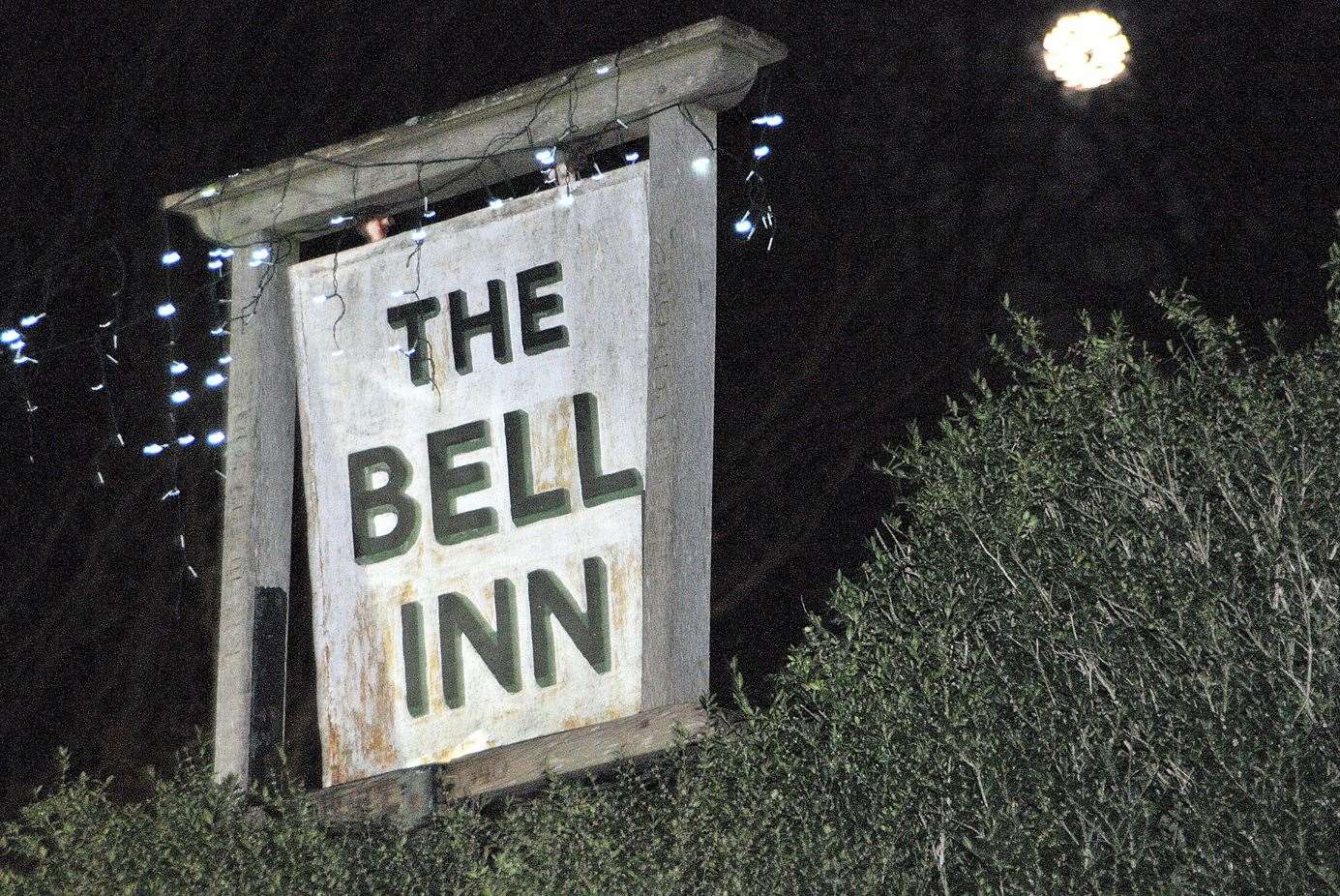 Wassailing at The Bell, Aldworth Pic: Geoff Fletcher