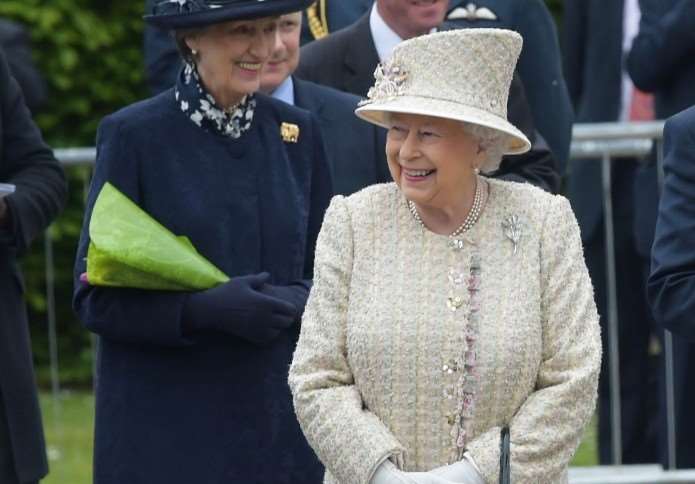 The Queen arrives at Pangbourne College