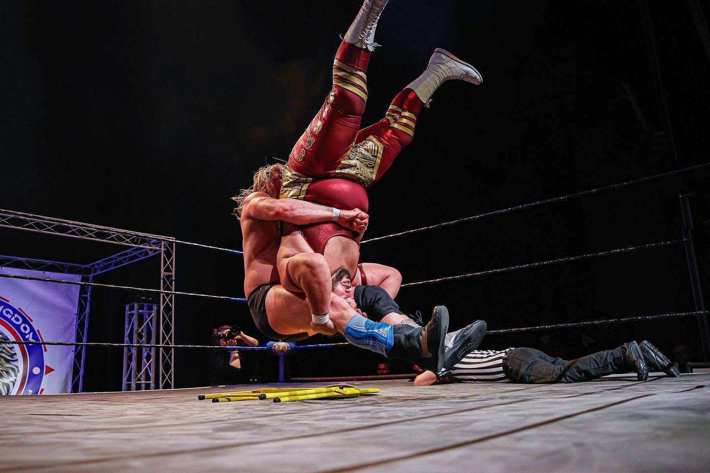 Chris Bronson piledrivers Saime Sahin at a British Kingdom Pro Wrestling event in Thatcham - Photo: Issa Marie