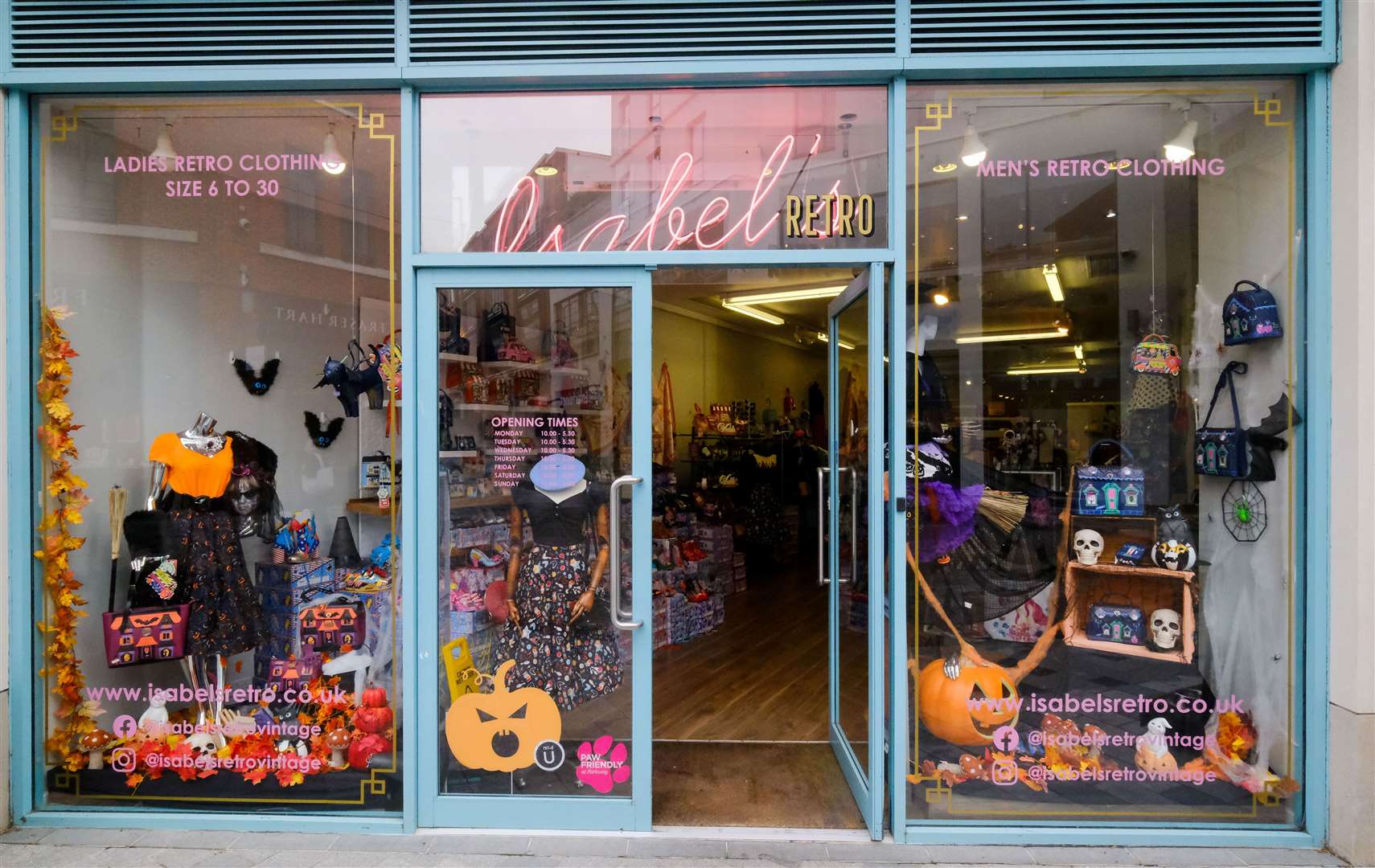 Isabel's Retro, Parkway Shopping Centre