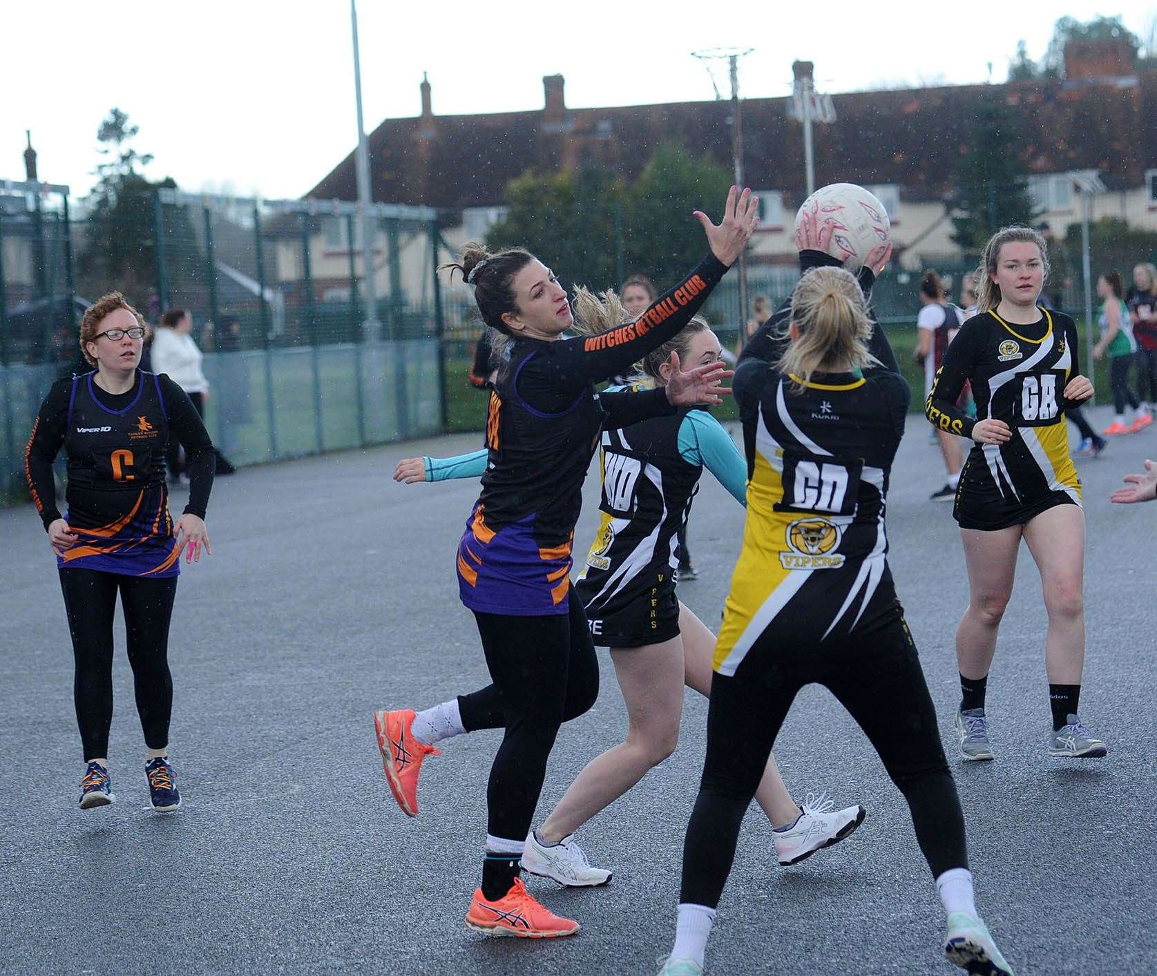 Vipers and Tadley met in the league