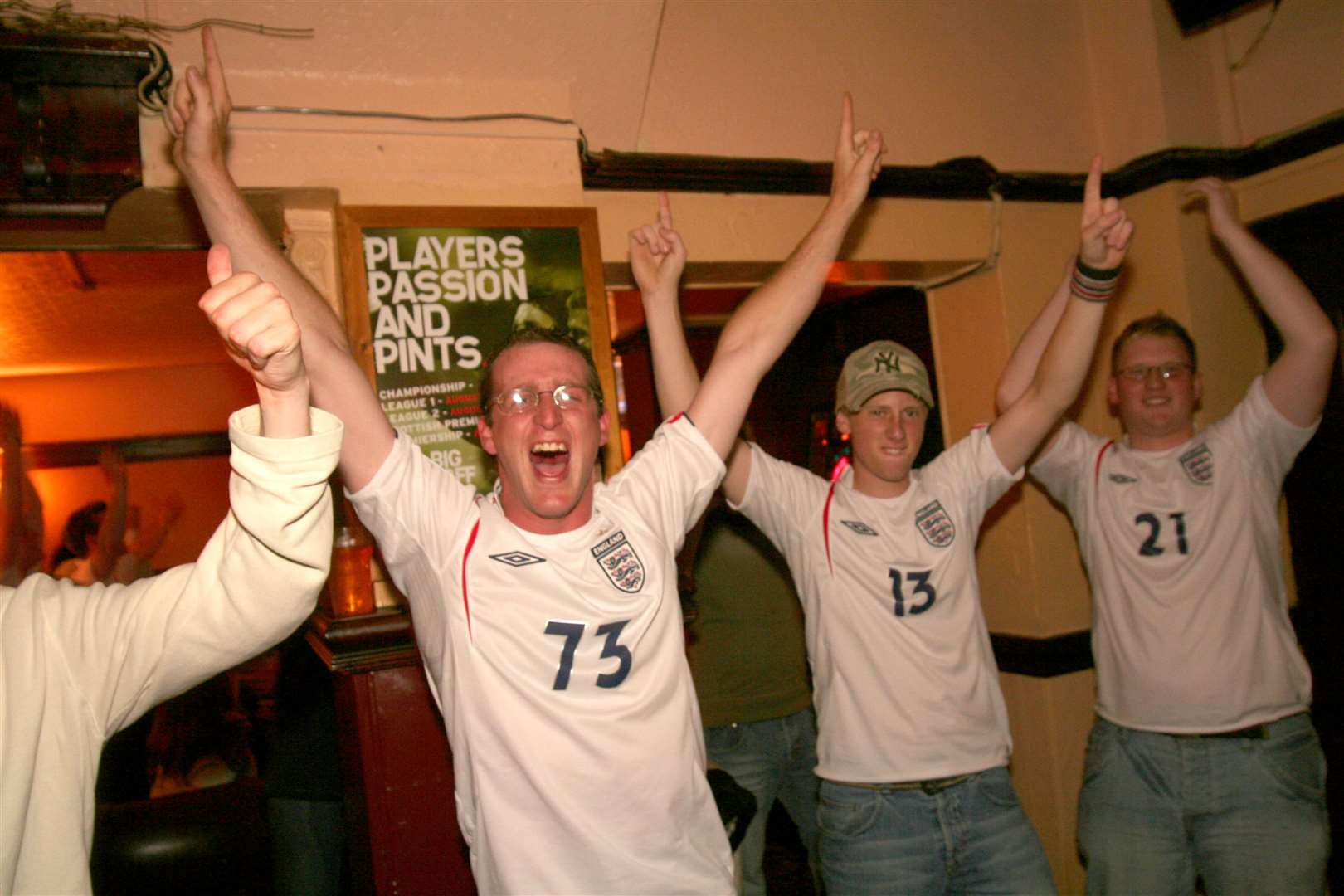 Win for England at the Berkshire Tavern in the World Cup 2006