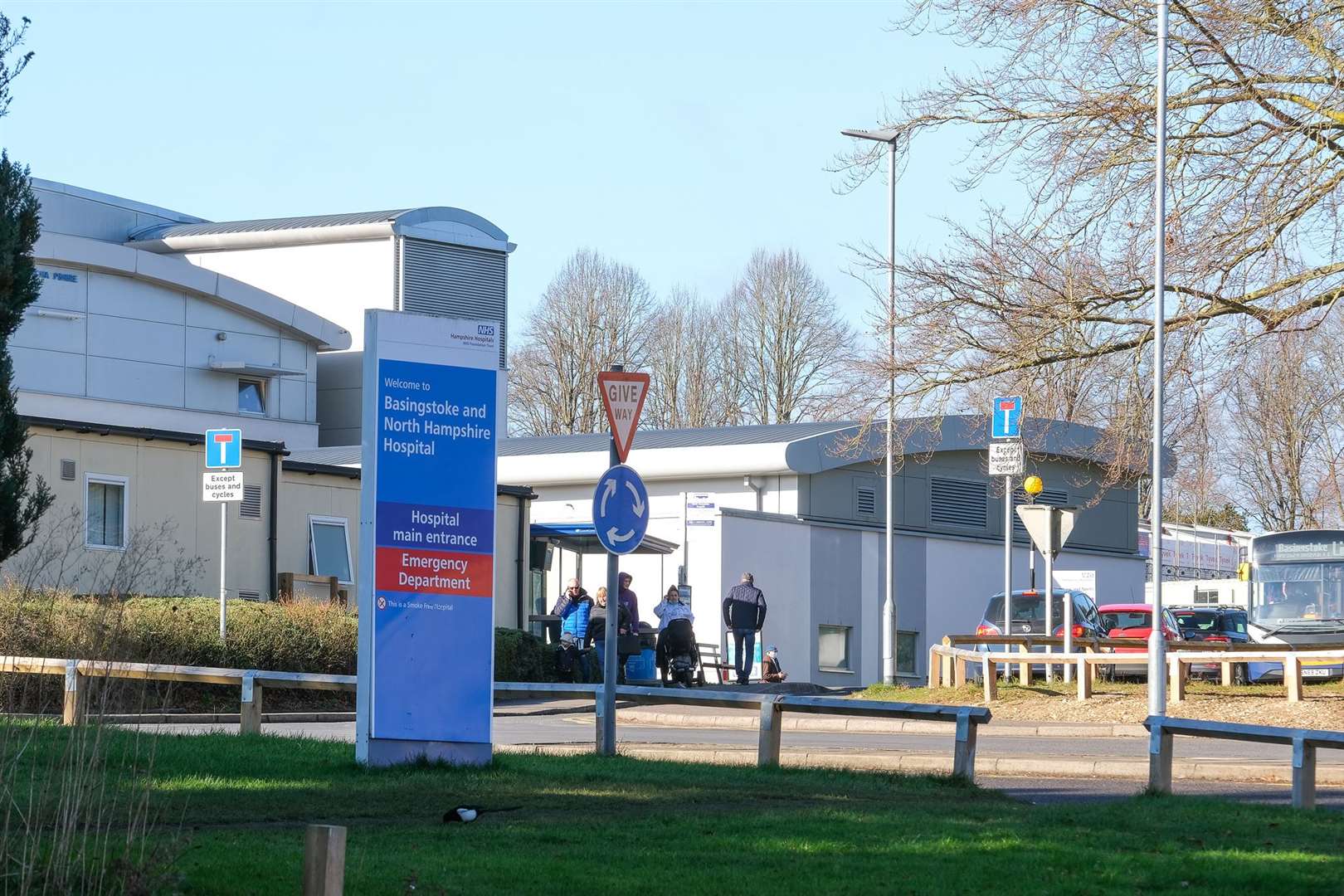 Visiting guidance at Hampshire hospitals has been eased