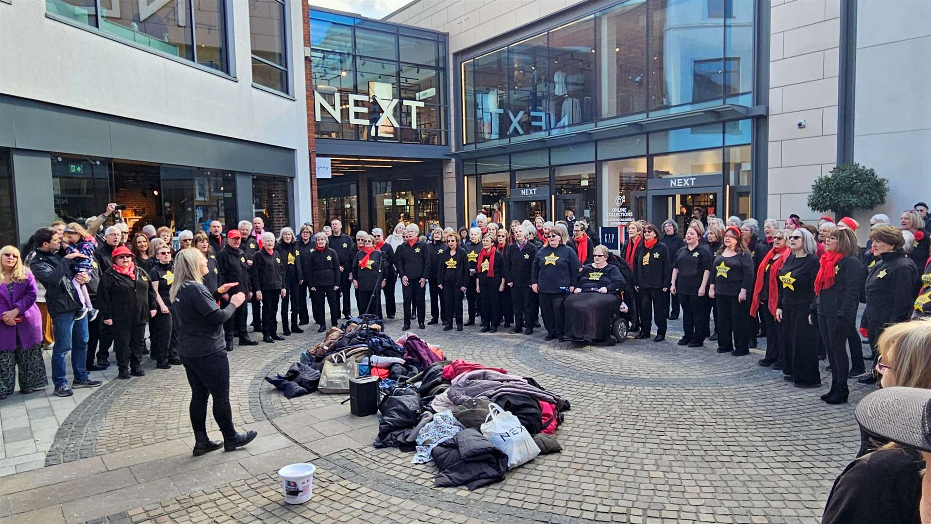 The flash mob was captured by Sara Bartlett