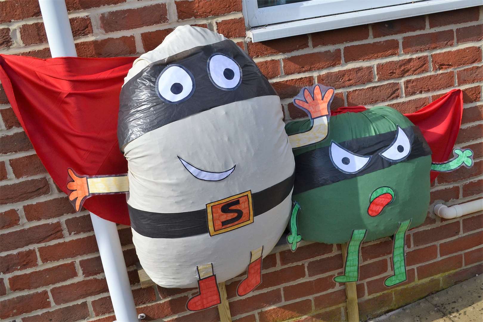 Kintbury Scarecrow 3a Burtons Hill (55453551)