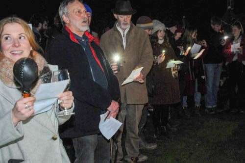 The crowd sings and makes some noise, picture Geoff Fletcher