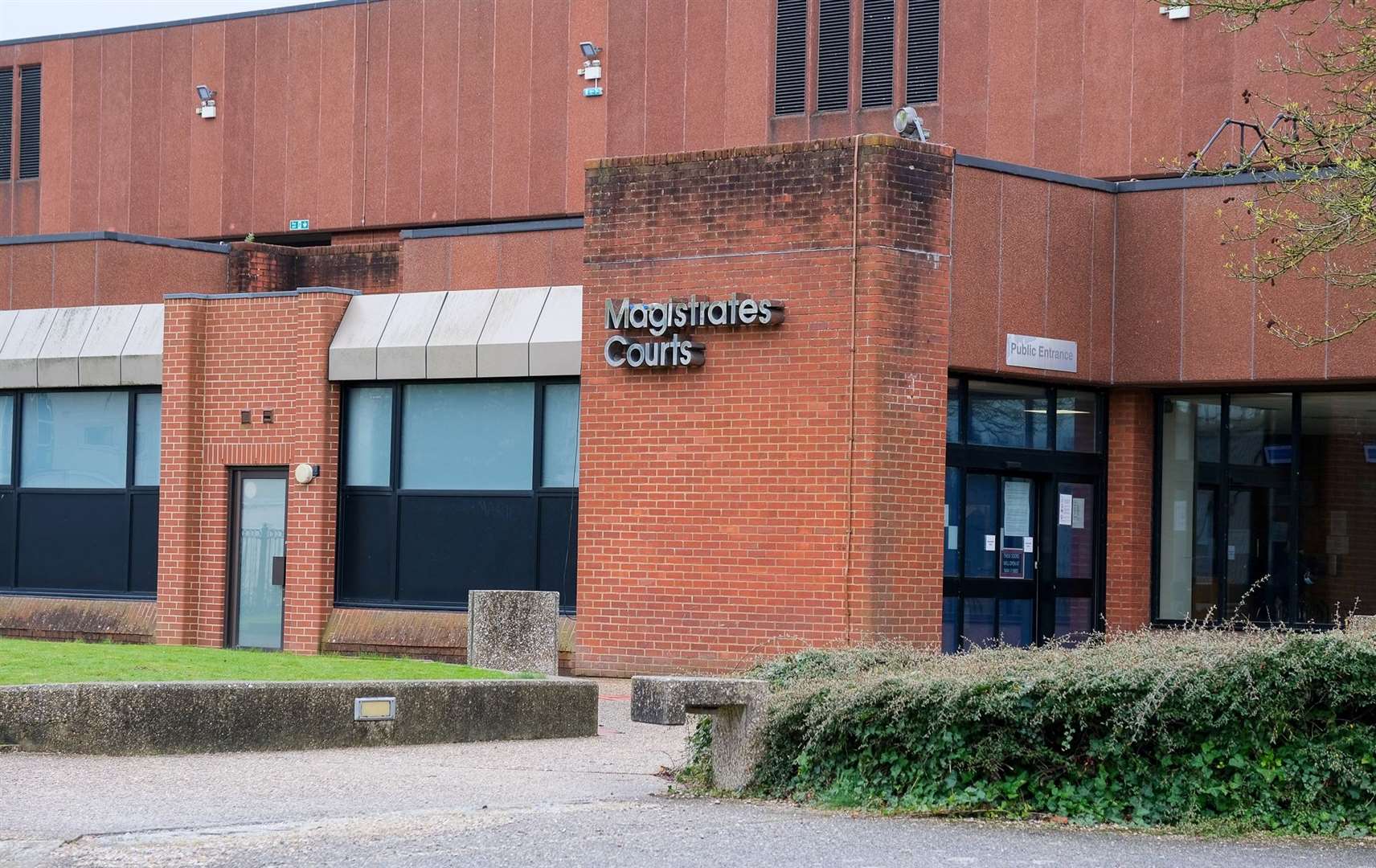 Reading Magistrates Courts
