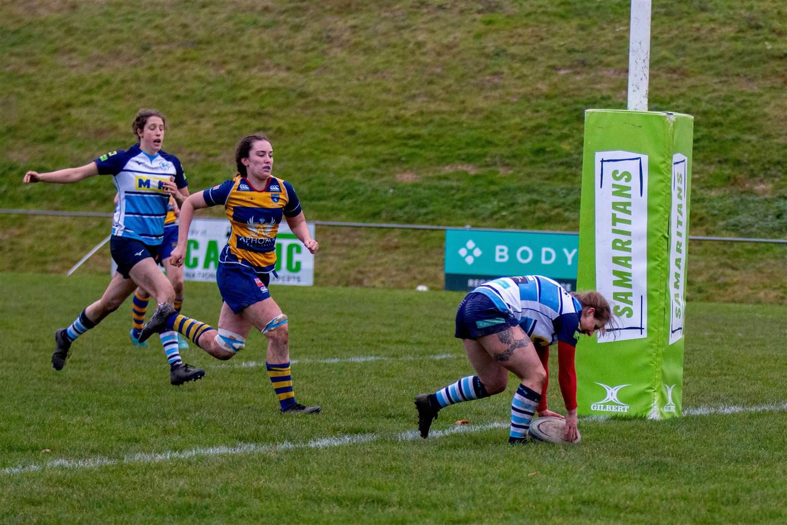 Ellen Thornton touches down. Pictures by Alastair Gray