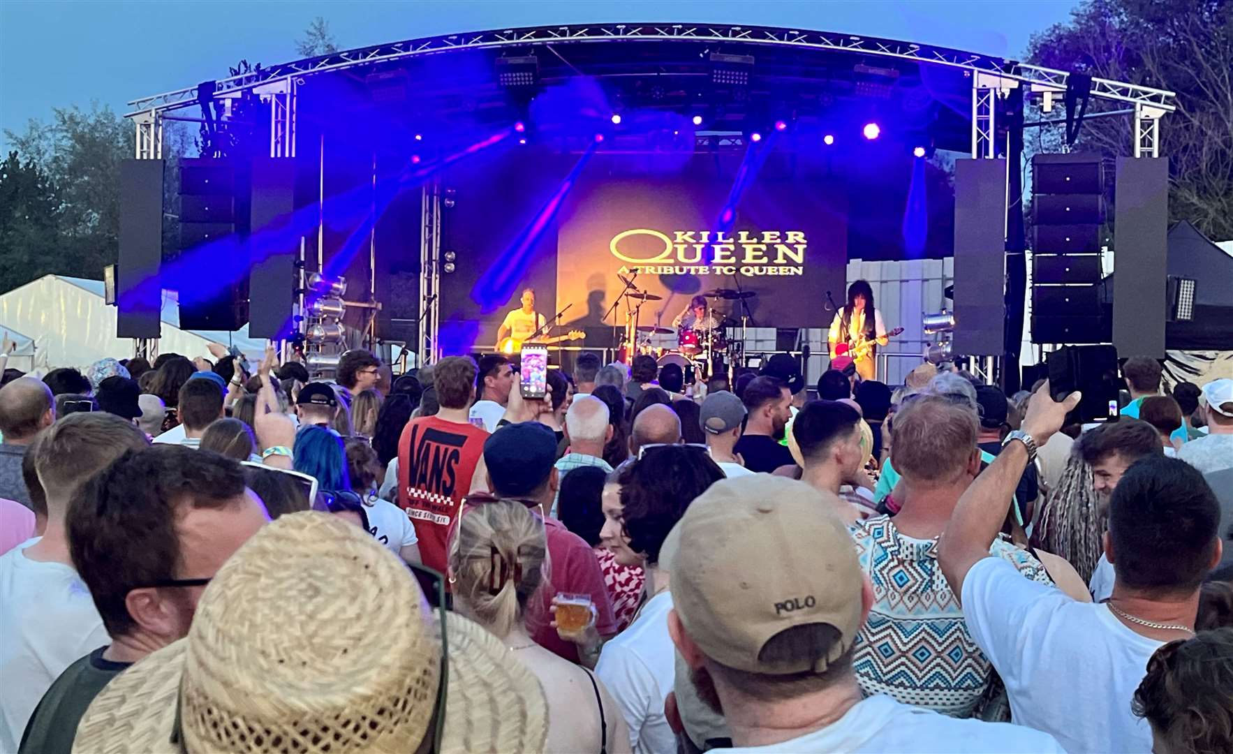 Crowds going wild for Killer Queen's closing set
