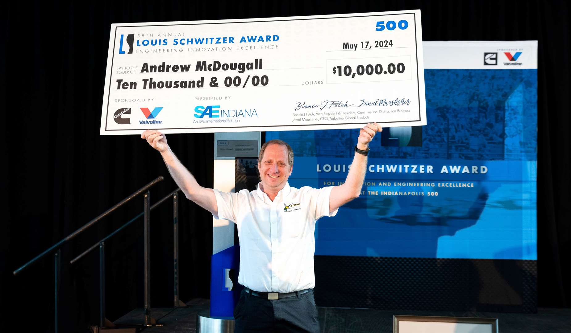 Andrew McDougall presented his $10,000 prize for innovating Xtrac’s P1399 Electric Servo Actuator (ESA) new gearchange system for sequential shift transmissions