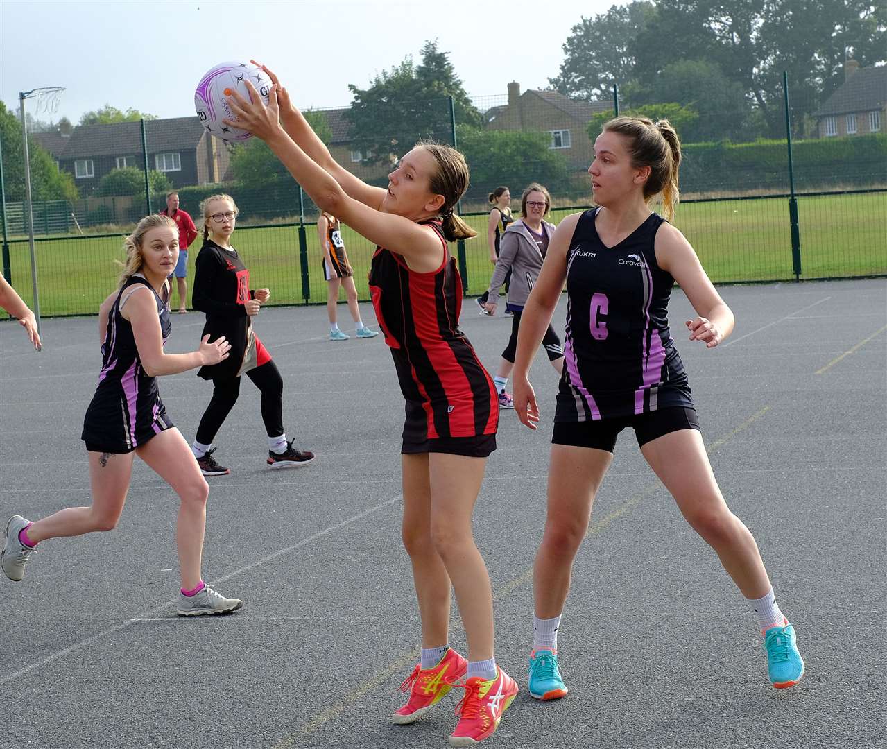 One Newbury 4x4 player holds onto possession