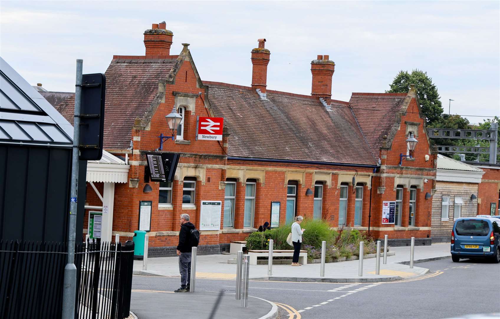 Newbury Railway Station will welcome rail replacement buses while track maintenance works take place