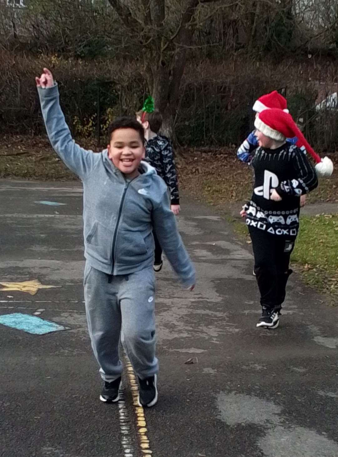 All pupils from Ecchinswell and Sydmonton Primary School took part in the Santa run and donated items to West Berks Foodbank