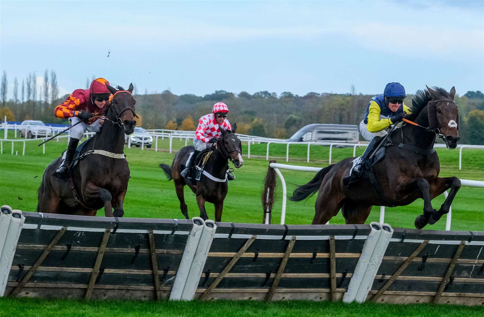 Paul O'Brien rides Harry Derham's Young Butler at Newbury in 2023