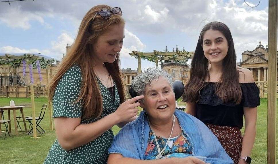 Leoni (right) and Nadia with their mum Judi