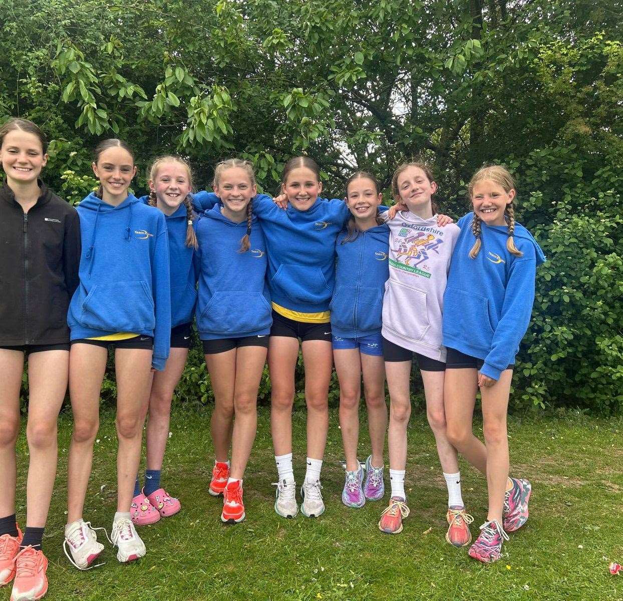 Team Kennet's under-13 and under-15 girls