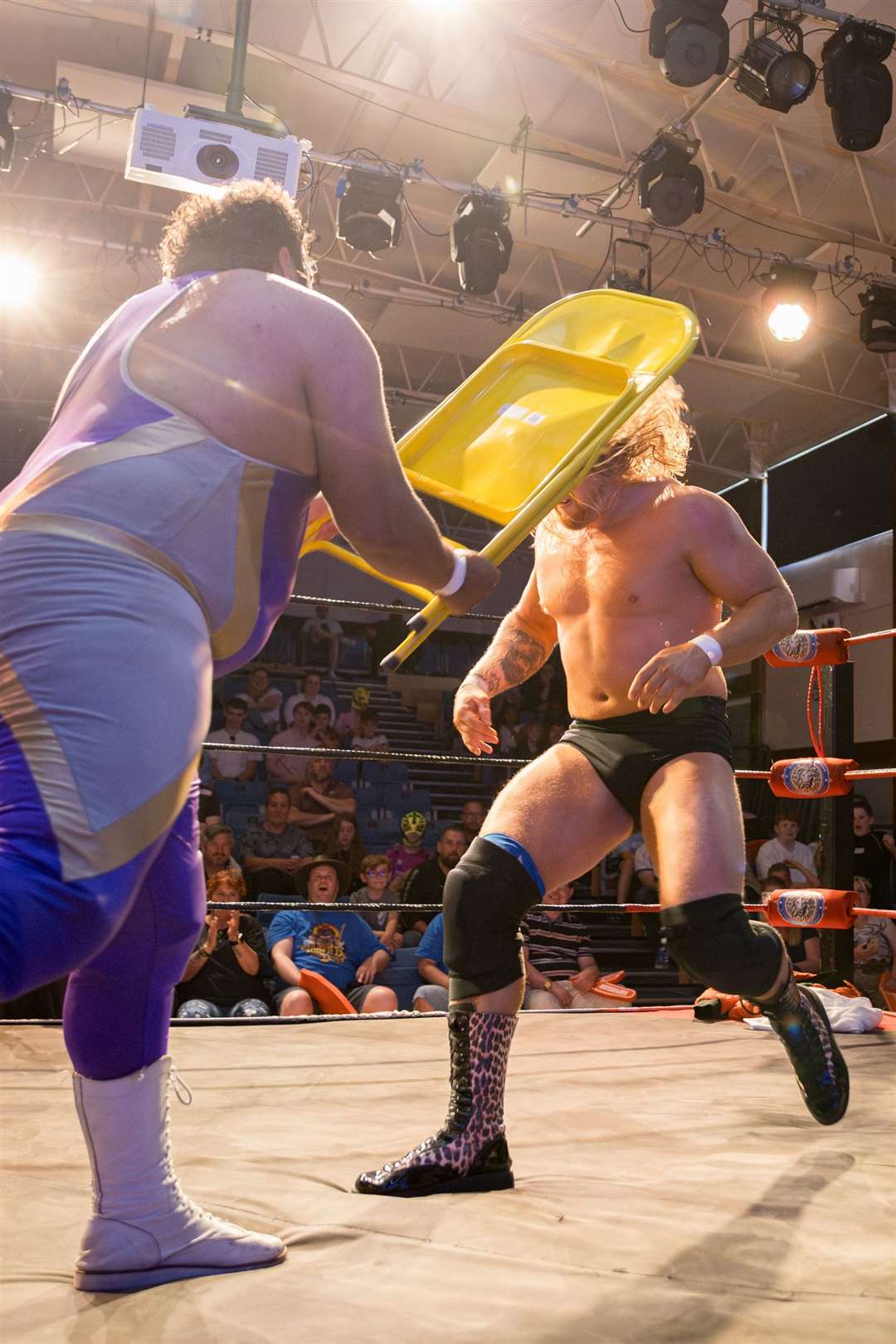 Saime Sahin and Chris Bronson in action at British Kingdom Pro Wrestling event in Thatcham - Photo: Emma Meek