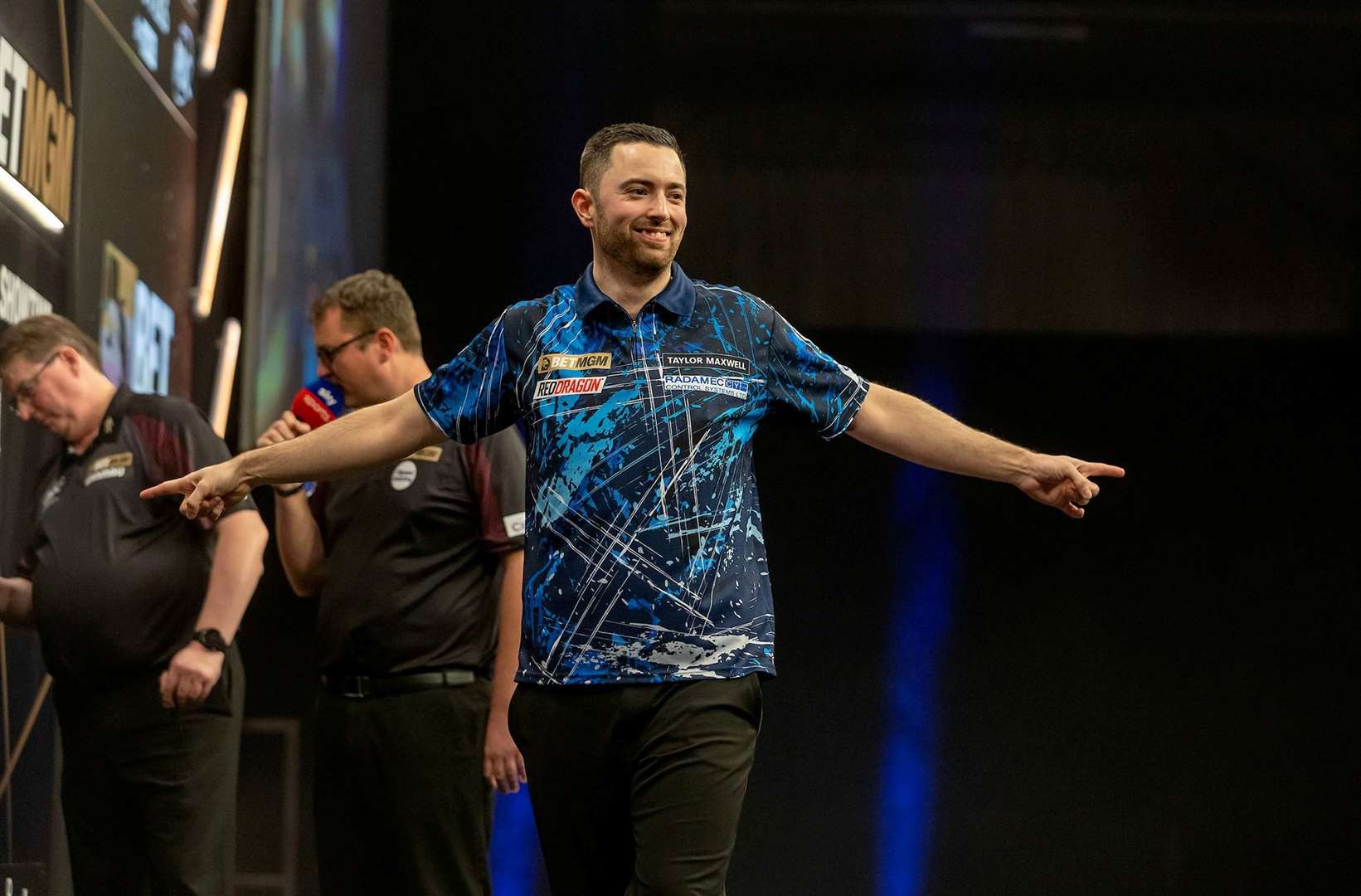 Humphries beat Littler win to seal Night Four Premier League win - Photo: Simon O'Connor/PDC