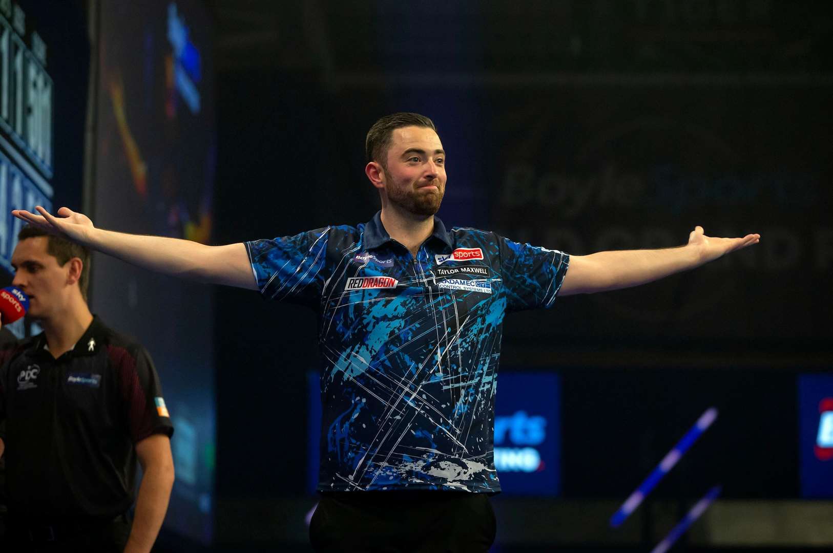 Luke Humphries in the World Grand Prix darts final - Photo: Simon O'Connor/PDC