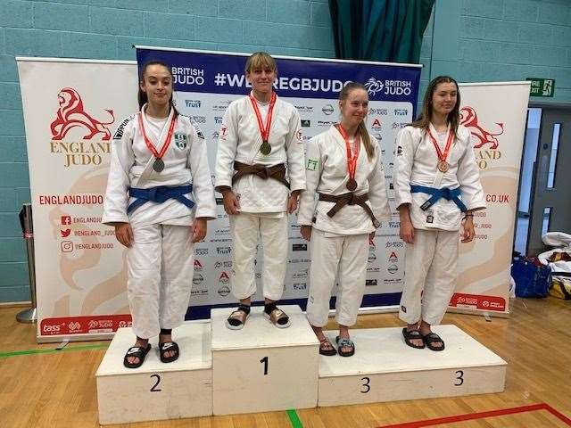 Olivia Delhunty with her gold