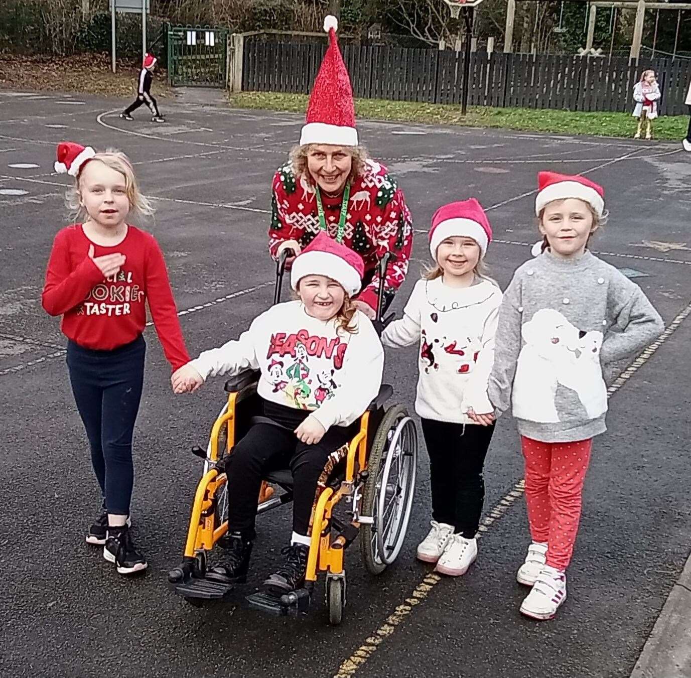 All pupils from Ecchinswell and Sydmonton Primary School took part in the Santa run and donated items to West Berks Foodbank