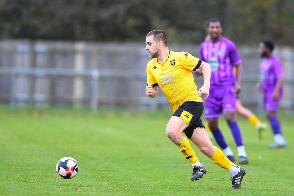 Tadley Calleva's Kieran Rodgers - Photo: Rob Mellor
