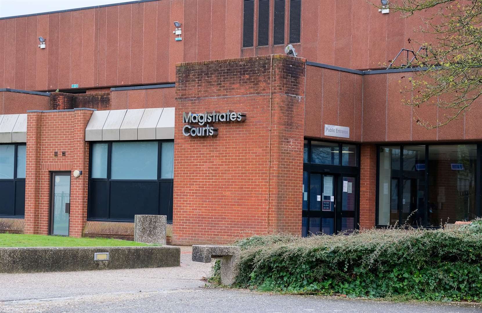 Reading Magistrates Courts