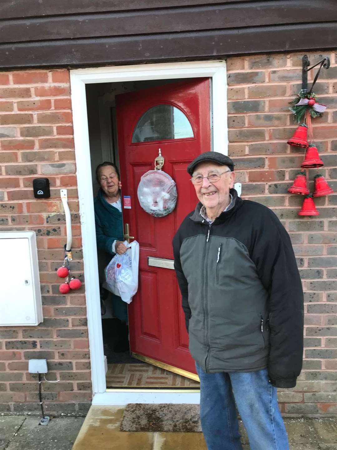 Ken Huntley, 95, from Boxford, delivered 51 parcels, including to Mrs Wheeler at Coachman's Court, Newbury