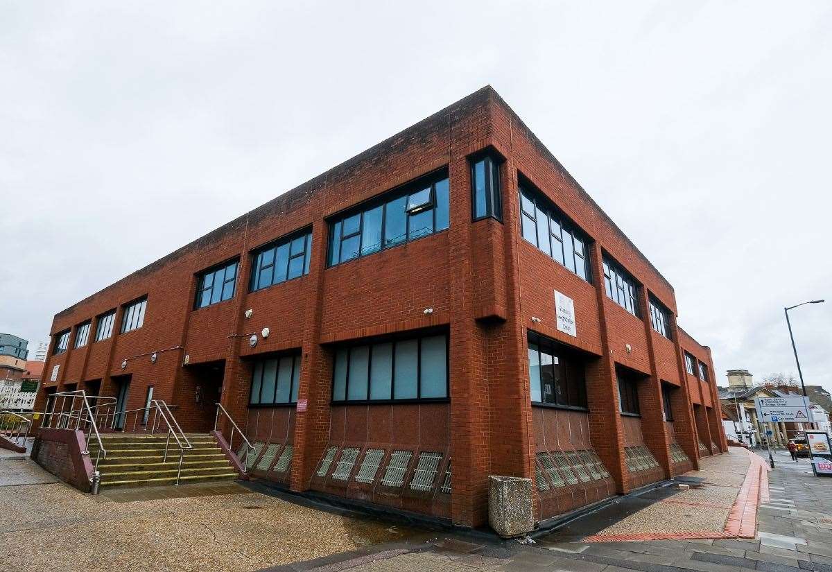 Reading Magistrates Courts