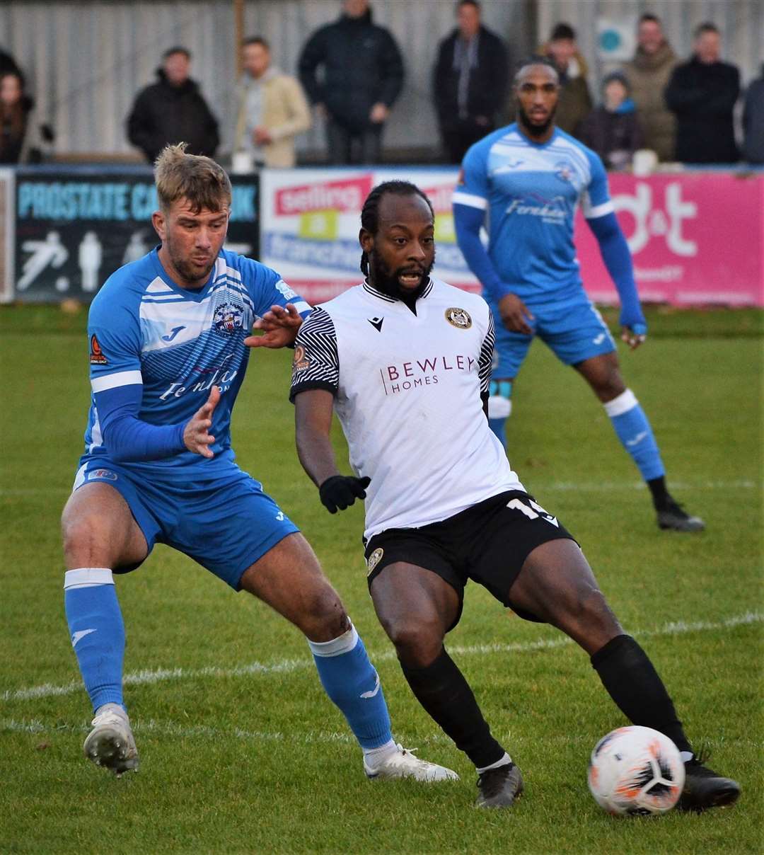 Frontman Niko Muir turns the ball round the corner