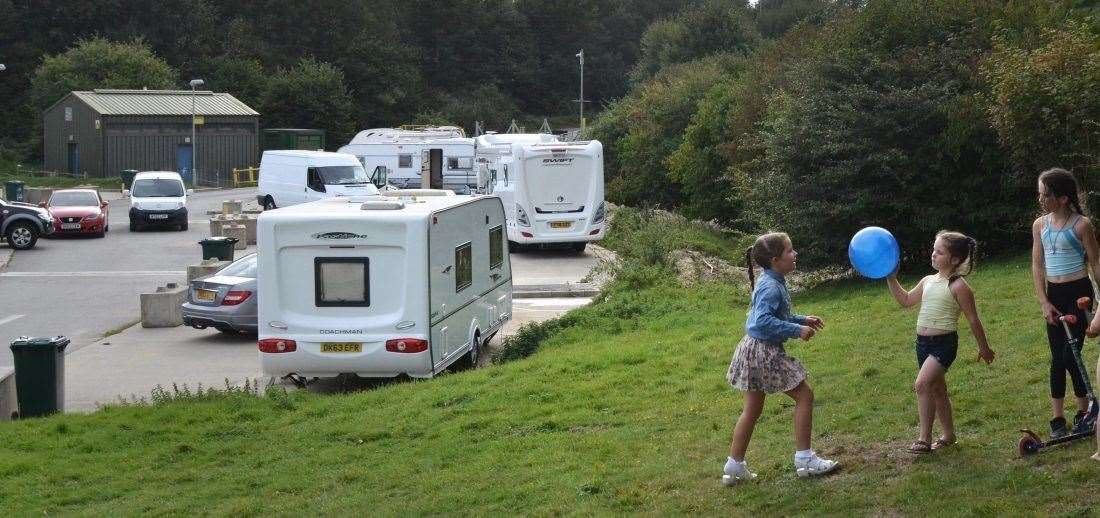 Gypsy sites (54441215)