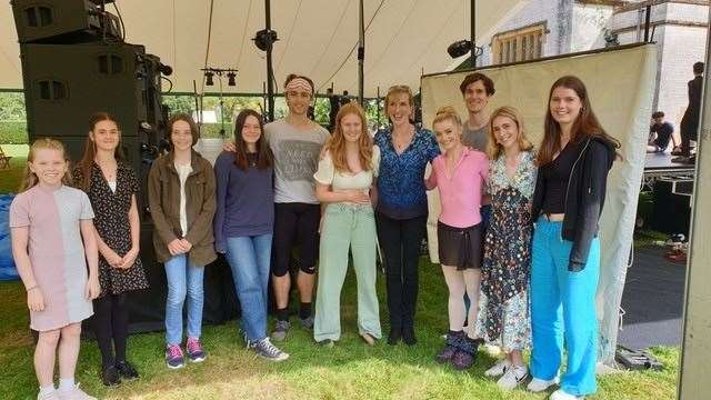 Current Kintbury Ballet School students meet Jane's former pupils from the Royal Ballet