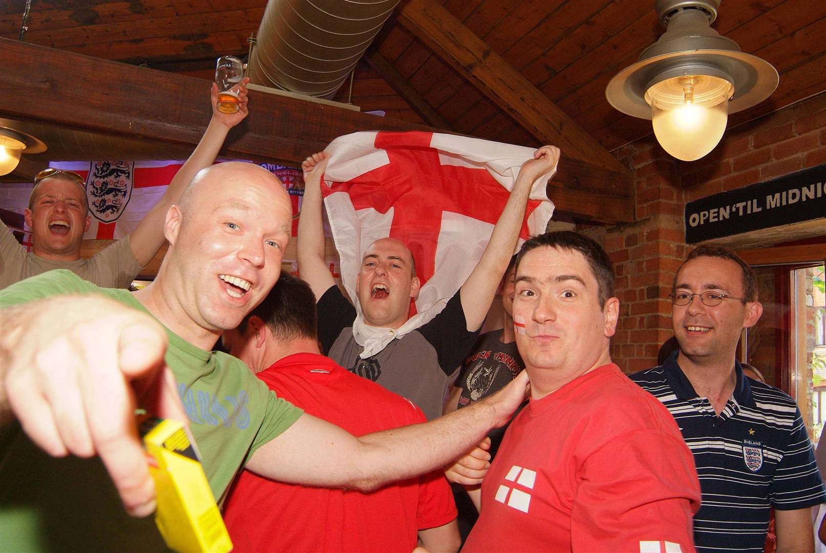World Cup 2006 - England v Portugal - Hogs Head.
