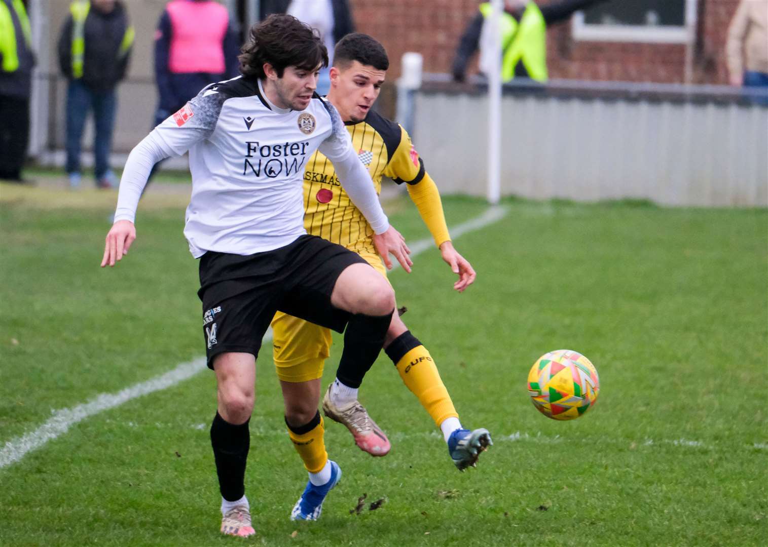 Elis Watts under pressure from Alex Lafleur
